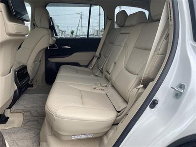 2023 Toyota LAND CRUISER 300 — миниатюра 25