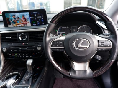 صورة مصغرة 13 لـ 2022 Lexus RX