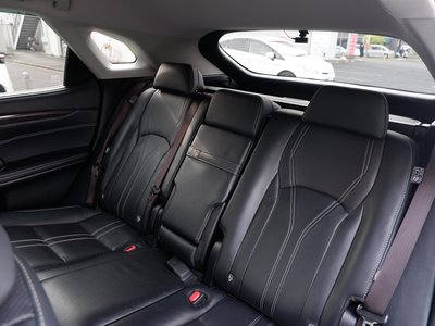 صورة مصغرة 43 لـ 2022 Lexus RX