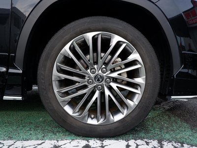 صورة مصغرة 17 لـ 2022 Lexus RX