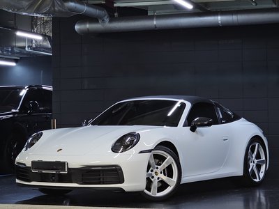 صورة 5 لـ 2023 Porsche 911
