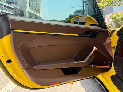 PORSCHE 911 - 7