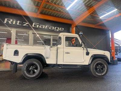 LAND ROVER DEFENDER - 10