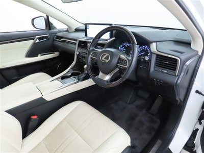 صورة مصغرة 12 لـ 2019 Lexus RX