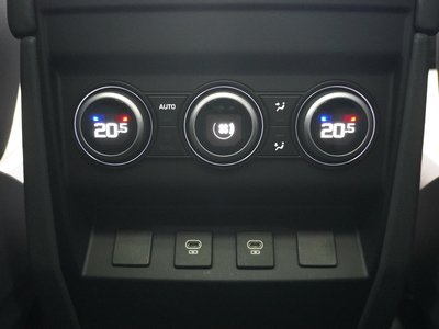 2022 LAND Rover DEFENDER 缩略图 40