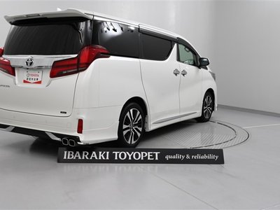 TOYOTA ALPHARD - 10