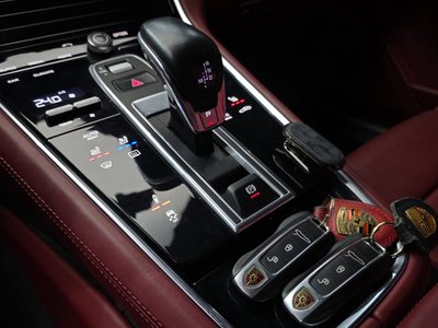 PORSCHE PANAMERA - 9