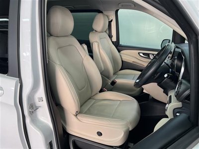 MERCEDES-BENZ V-CLASS - 4