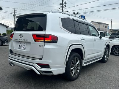 2025 Toyota LAND CRUISER 300 — миниатюра 27