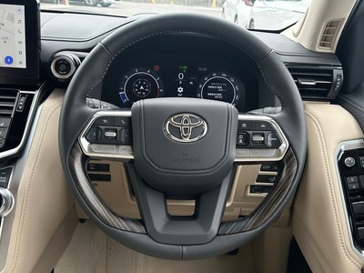 2025 Toyota LAND CRUISER 300 — миниатюра 42
