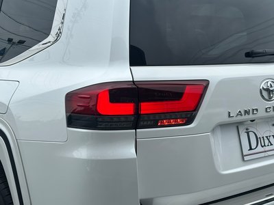 2025 Toyota LAND CRUISER 300 — миниатюра 28
