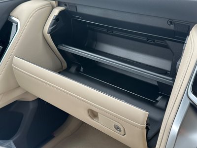 2025 Toyota LAND CRUISER 300 — миниатюра 65