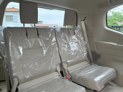2025 Toyota LAND CRUISER 300 — миниатюра 76