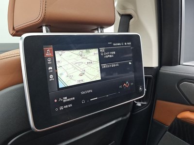 2021 BMW X7 thumbnail 18