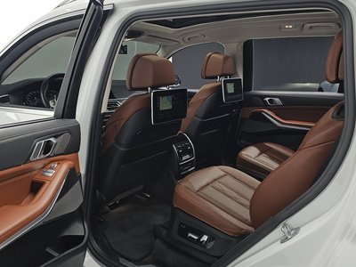 2021 BMW X7 thumbnail 12