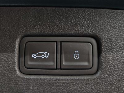2022 Genesis GV80 thumbnail 25