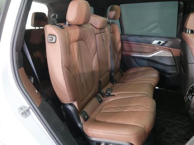 BMW X7 - 9