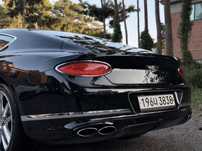 BENTLEY CONTINENTAL - 3