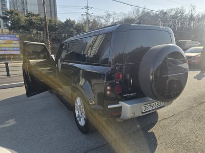 LAND ROVER DEFENDER - 7