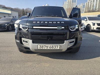 LAND ROVER DEFENDER - 1