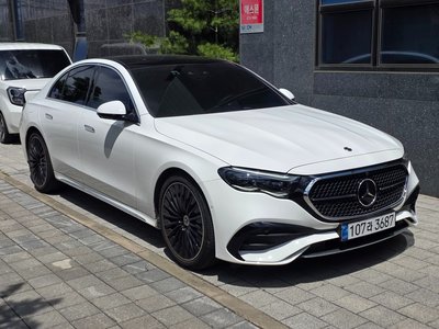 MERCEDES-BENZ E-CLASS - 2