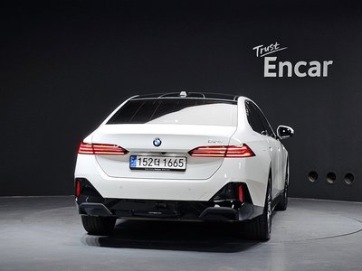 BMW 5 SERIES - 3