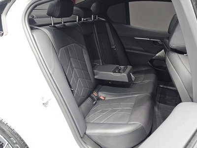 صورة مصغرة 12 لـ 2024 BMW 5 SERIES