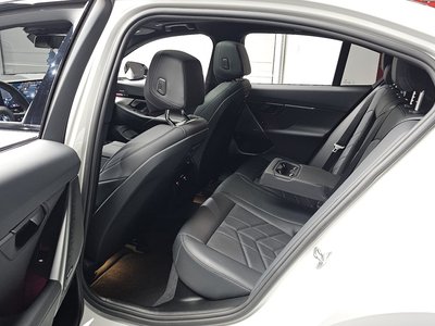 صورة مصغرة 11 لـ 2024 BMW 5 SERIES