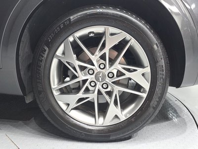 صورة 8 لـ 2022 Genesis GV70