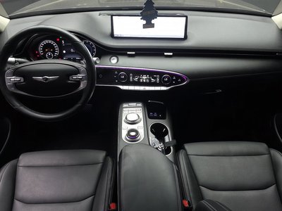 صورة 5 لـ 2022 Genesis GV70