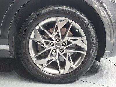 صورة 6 لـ 2022 Genesis GV70