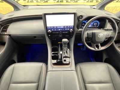 TOYOTA ALPHARD - 2