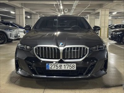 BMW 5 SERIES - 2