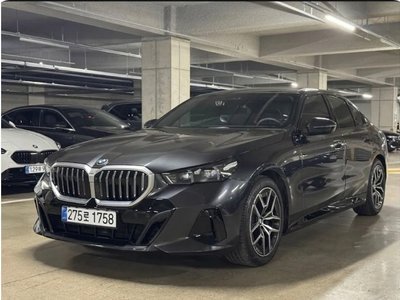 BMW 5 SERIES - 1