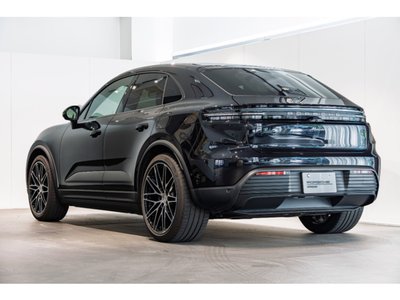 2026 Porsche MACAN — фото 2