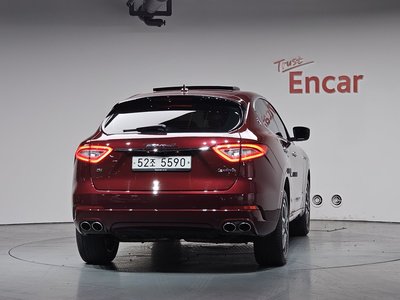 MASERATI LEVANTE - 4