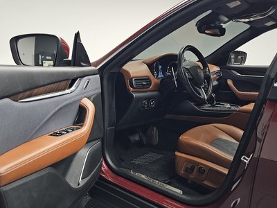 MASERATI LEVANTE - 10