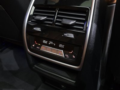 صورة مصغرة 32 لـ 2019 BMW X5