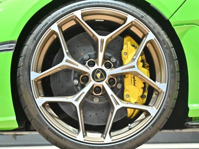 LAMBORGHINI REVUELTO - 3