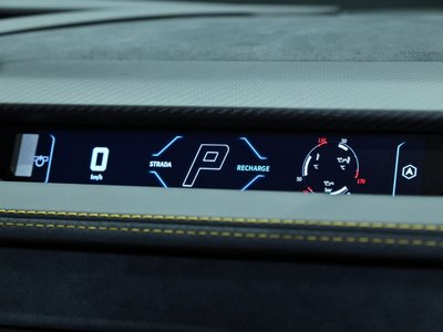 LAMBORGHINI REVUELTO - 4