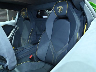 LAMBORGHINI REVUELTO - 2