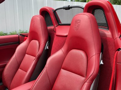 صورة 10 لـ 2022 Porsche 718