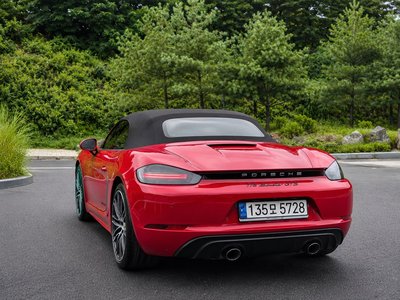 صورة 7 لـ 2022 Porsche 718
