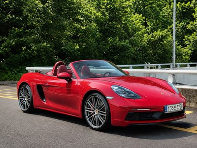 صورة 3 لـ 2022 Porsche 718