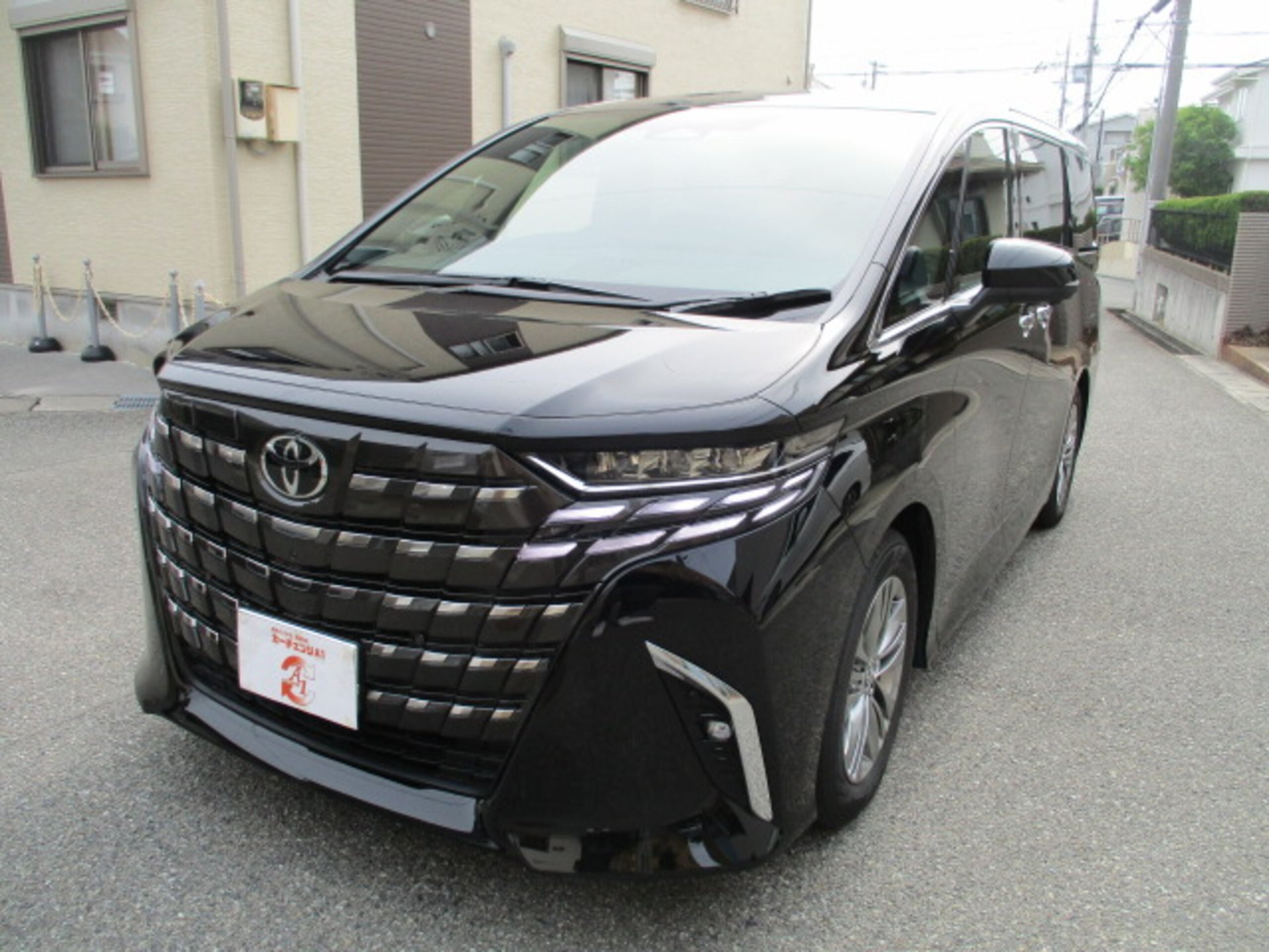 TOYOTA ALPHARD - View 1