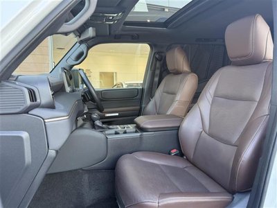 TOYOTA LAND CRUISER 250 - 8