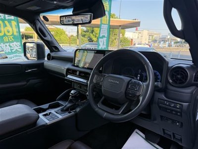 TOYOTA LAND CRUISER 250 - 7