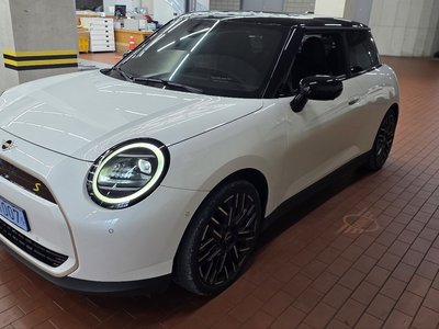 صورة 2 لـ 2024 MINI COOPER ELECTRIC