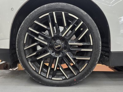 صورة 10 لـ 2024 MINI COOPER ELECTRIC
