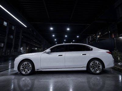 BMW 7 SERIES - 6